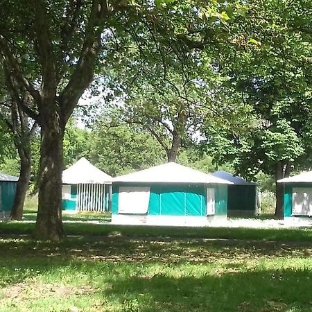 Camping Les Ombrages De L'Adour Hotel Aire-sur-lʼAdour Exterior foto