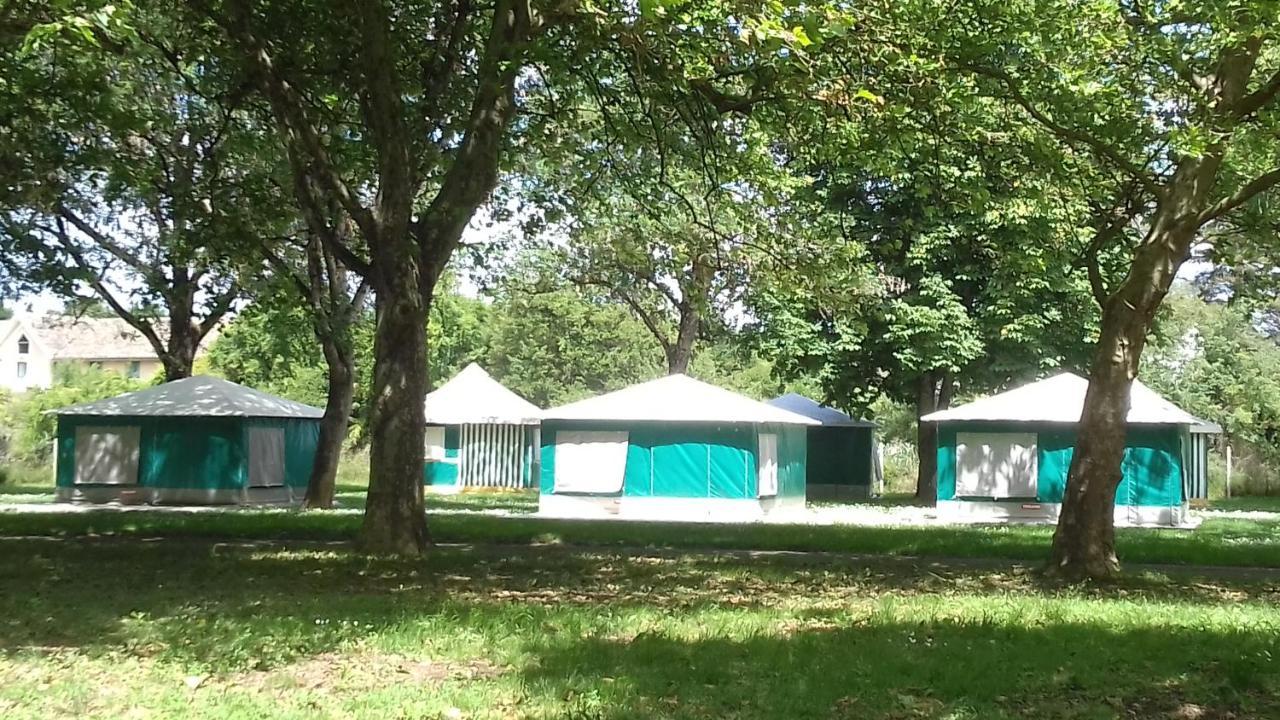 Camping Les Ombrages De L'Adour Hotel Aire-sur-lʼAdour Exterior foto